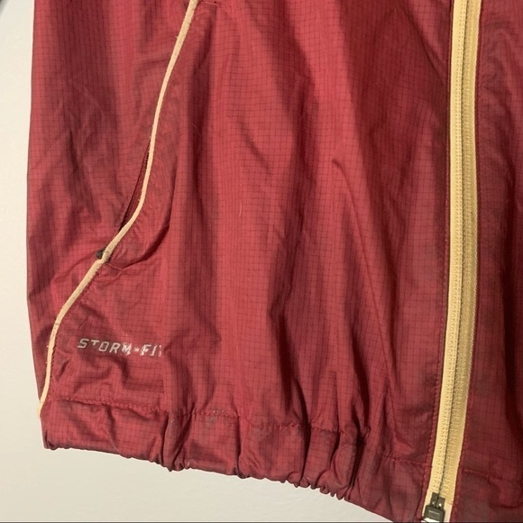 Nike Red Windbreaker - Picture 4 of 8